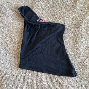 Edikted asymmetrical black top